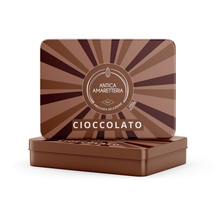 Amaretti al cioccolato in scatola di latta